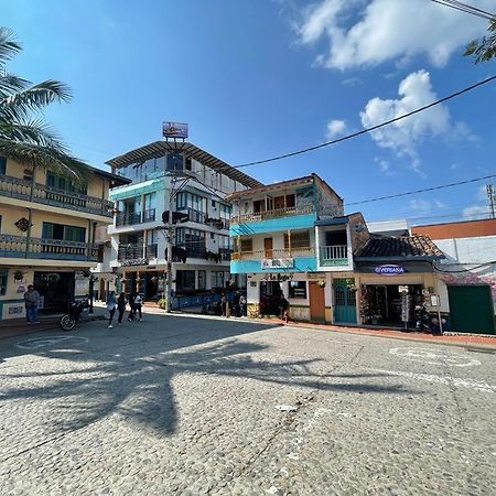 Hospedaje 3 Esquinas Guatapé Exteriér fotografie