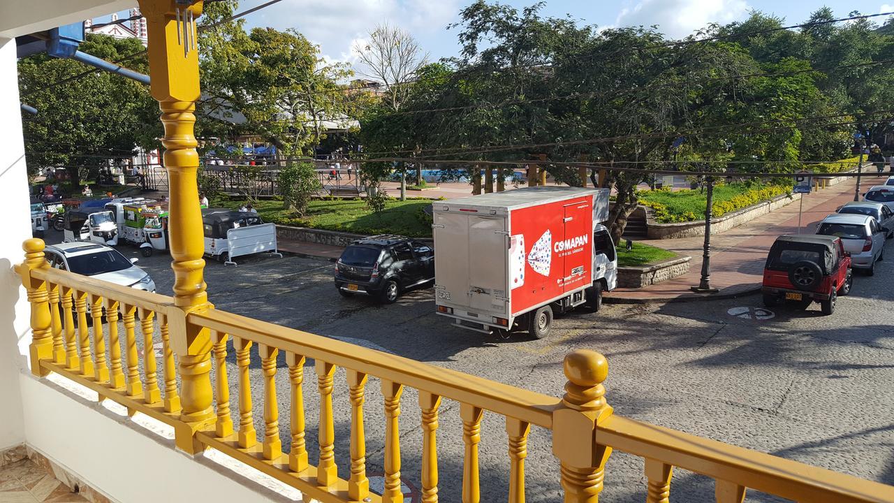 Hospedaje 3 Esquinas Guatapé Exteriér fotografie